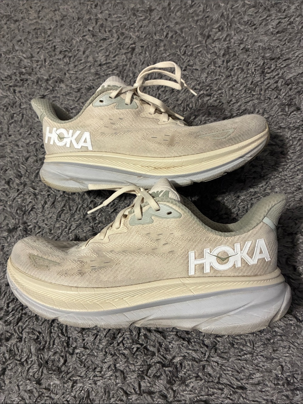 Hoka Clifton 9